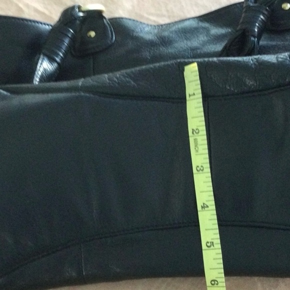 Sigrid Olsen Woman’s Soft Leather Shoulder bag color black - Picture 6 of 11